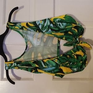 Rebdolls 3x island girl halter top